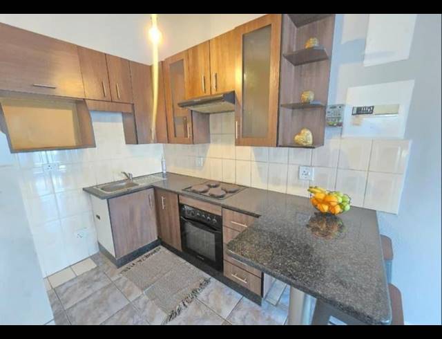 3 BEDROOM TOWNHOUSE FOR SALE IN RIDGEWAY